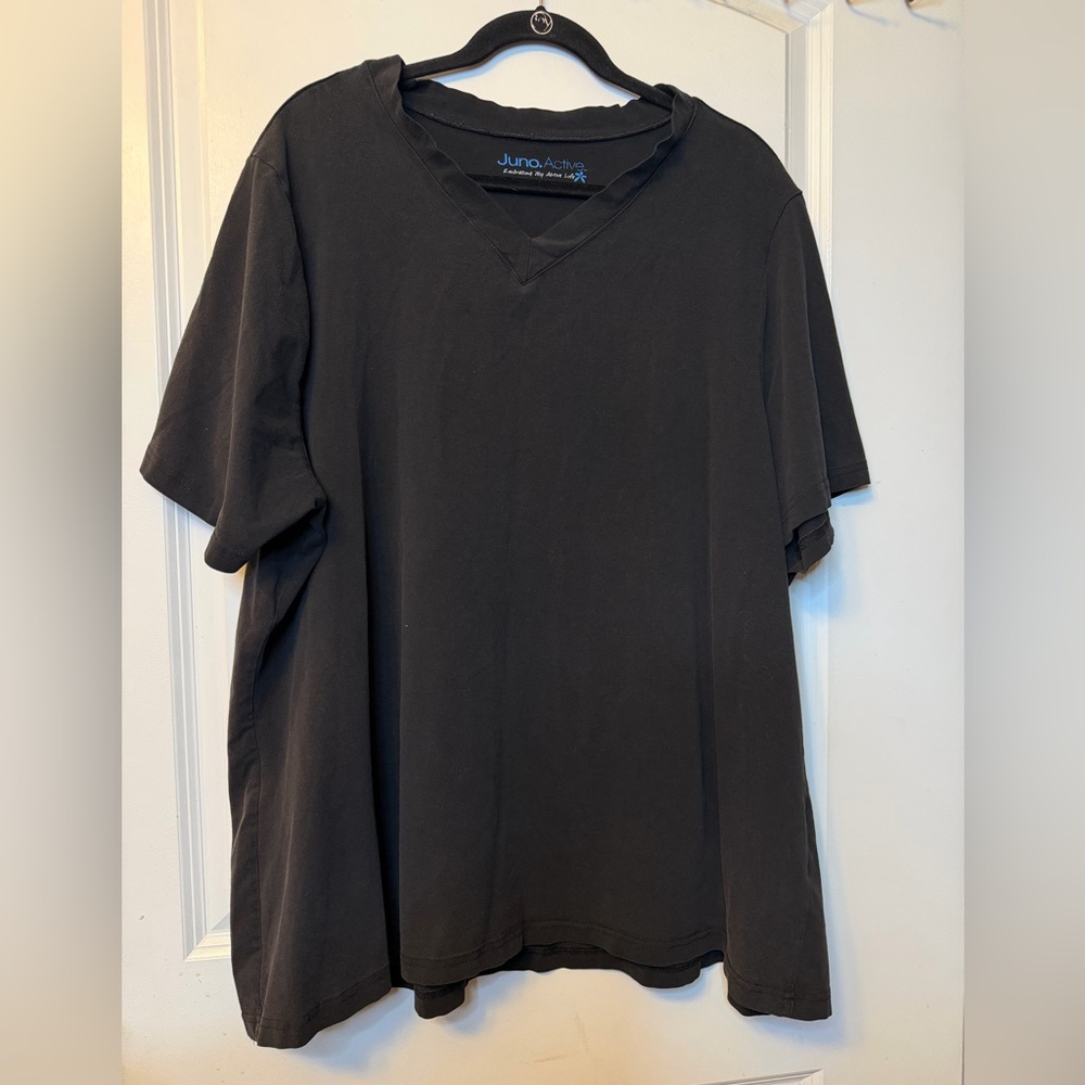 Juno Active 4X Classic Black V-Neck Short Sleeve Tee